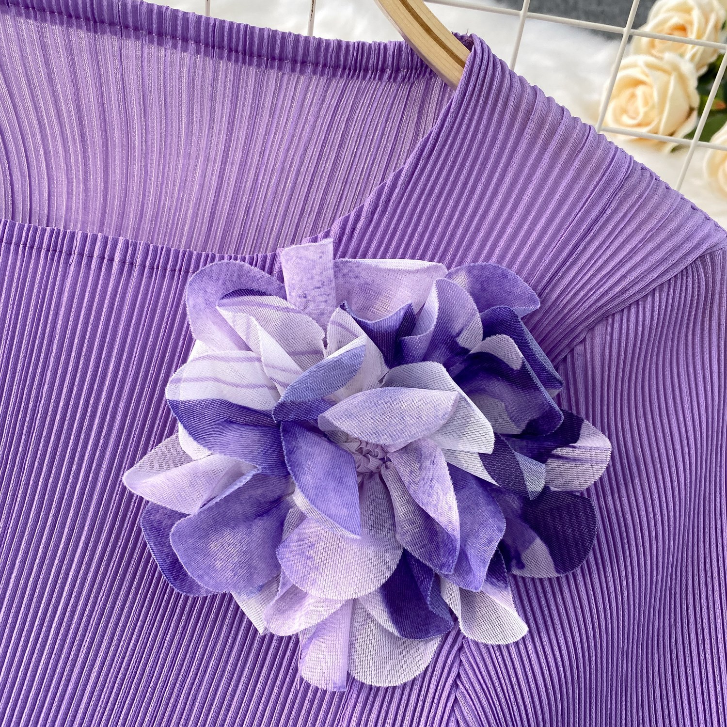 Floral Top And Printed Pleated Skirt Set Women's Stylish 3D Design High Waisted Slimming Irregular Waist Top Skirt Ensemble_ecoleips.com