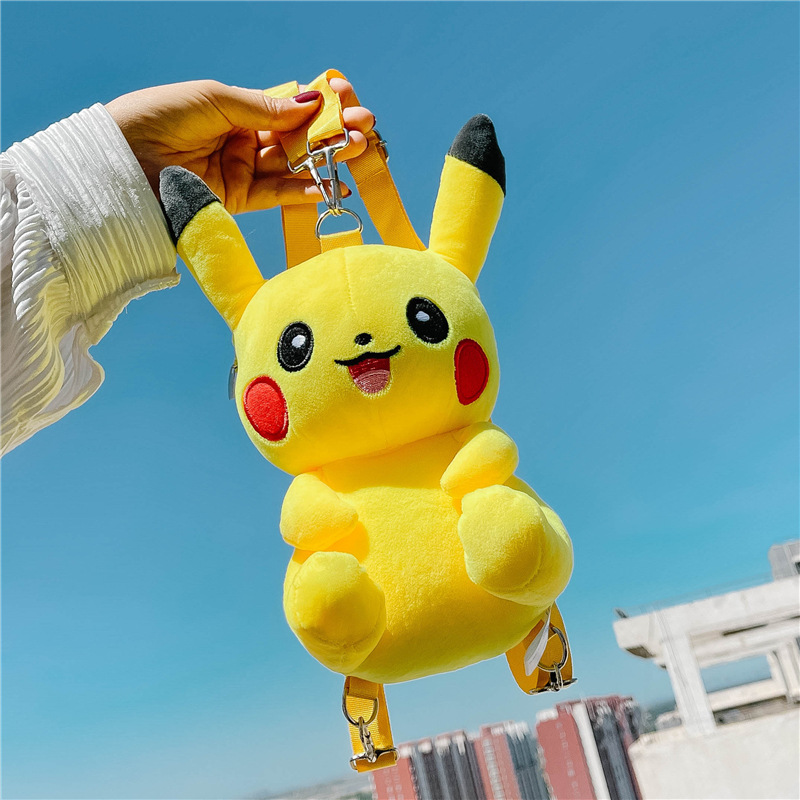 批发卡通包包2025新款皮卡丘公仔毛绒背包儿童双肩包少女心手机包