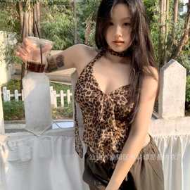 纯欲性感豹纹挂脖吊带背心女装夏季辣妹外穿修身显瘦短款别致上衣
