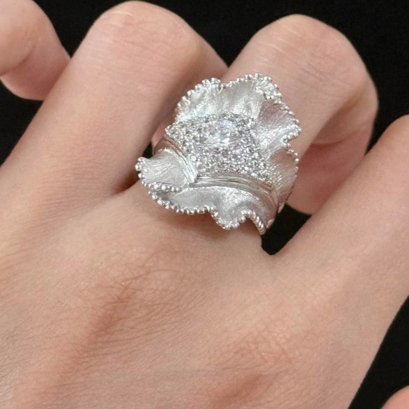 Silver Brushed Skirt Edge Ring Women, Finely Crafted, Light Luxury, Personalized Design, Index Finger Ring, Fine Glitter_voghion.com
