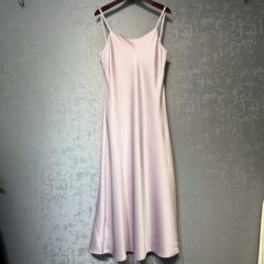 新しい中国風のシルクアセテートサスペンダードレス女性のための 2025 春と夏の新しいファッション多用途ロングスカート