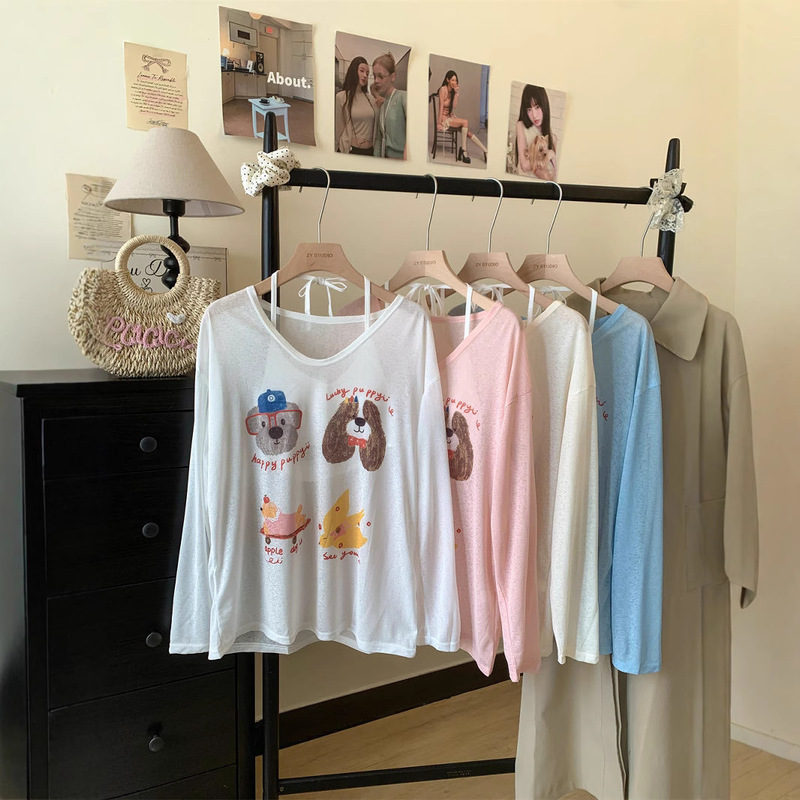 新しい女性用日焼け止め服、夏の年齢軽減漫画プリント長袖Tシャツ、女性用のゆったりとした甘いスタイルのVネック日焼け止めブラウストップ|undefined