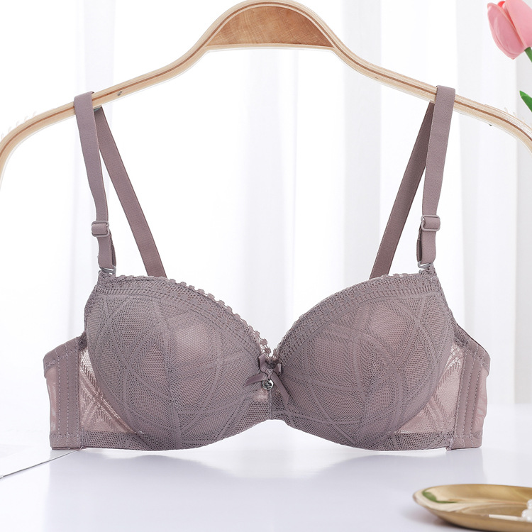 Bra de encaje ajustable en el sitio con anillo de acero, bra de pecho pequeño, bra anti-caída para mujeres del sudeste asiático