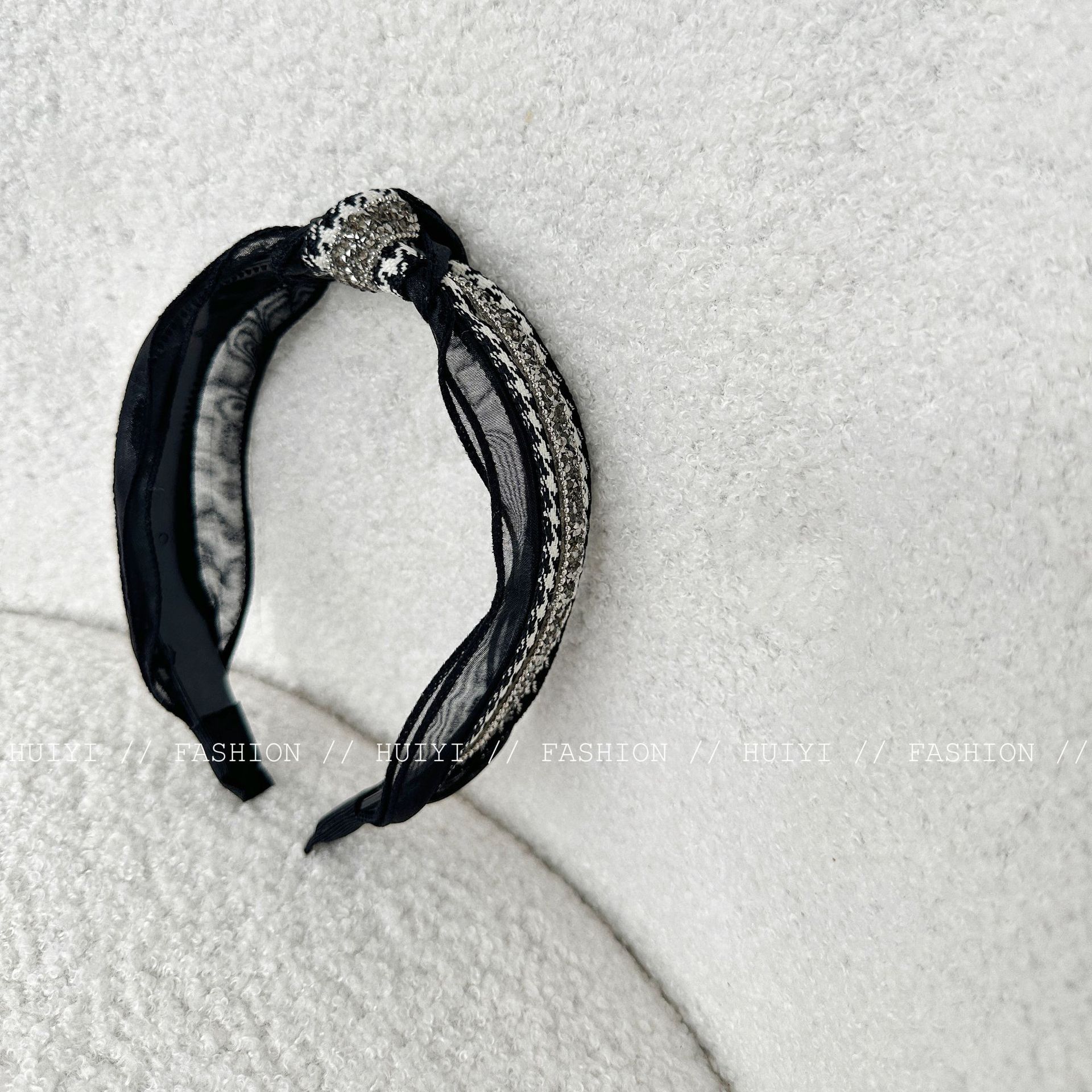 Französische Schleife, hohes Totenkopf-Oberteil, Tausend-Vogel-Muster-Stirnband mit Netz, rotes Temperament, Instagram-Diamant-Haarschmuck für_voghion.com