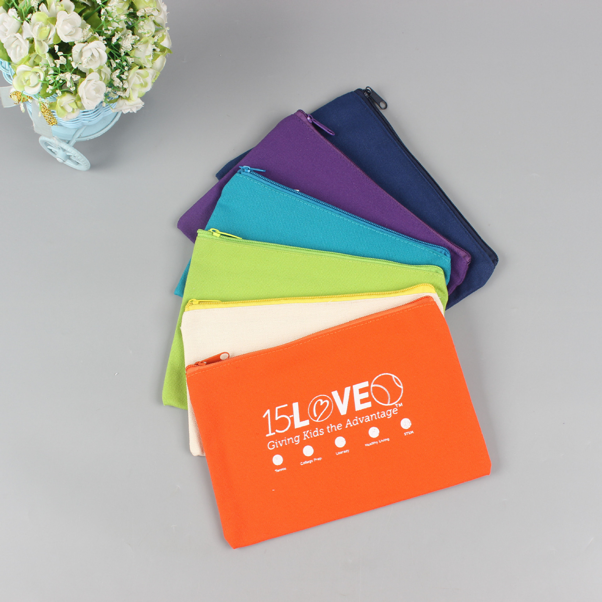 零钱包笔袋随机颜色