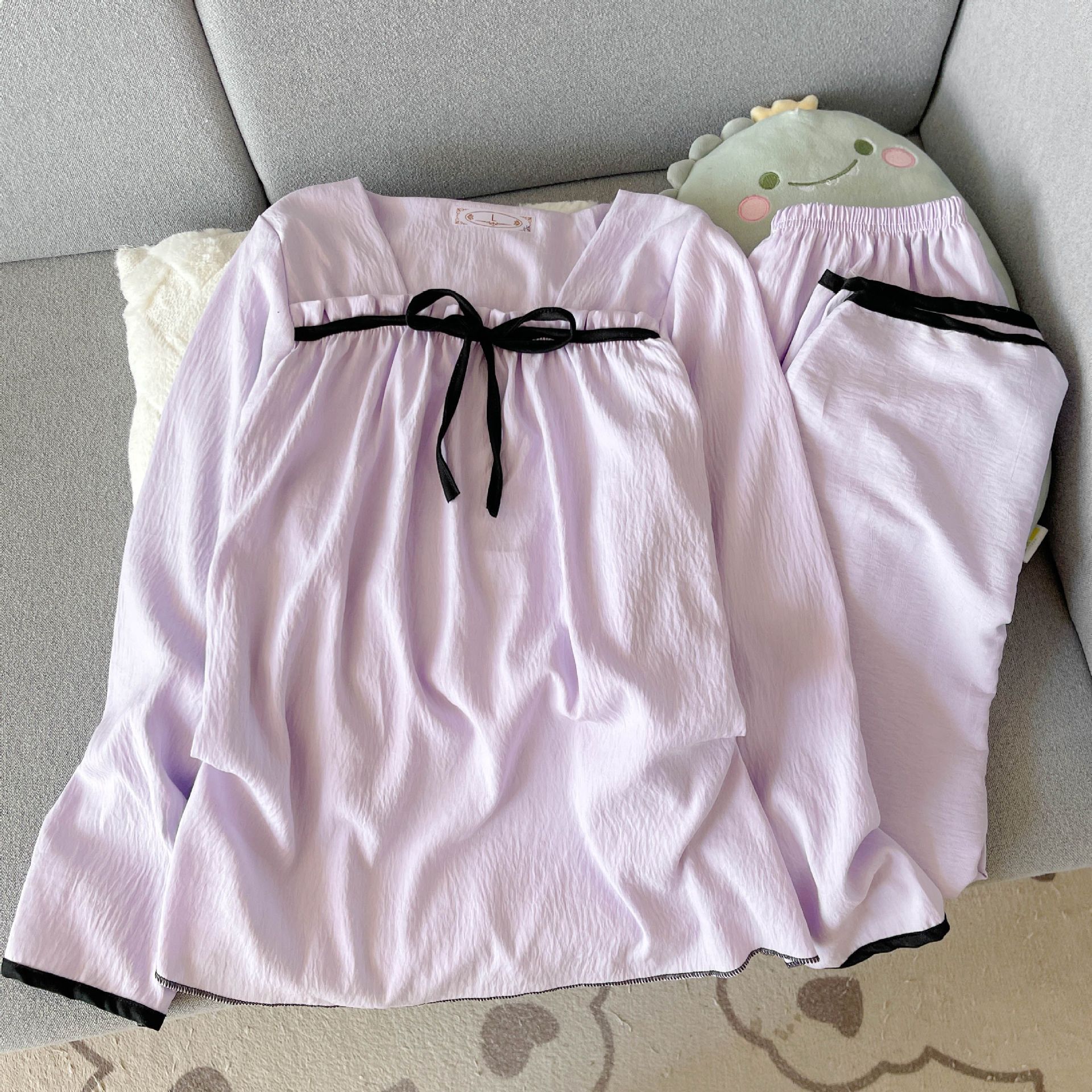 Venta al por mayor transfronteriza de primavera y otoño nube pijamas de algodón de manga larga para mujer cuello cuadrado simple estilo princesa traje de servicio a domicilio para estudiantes ropa exterior
