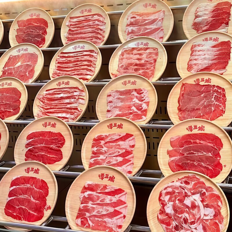 Melamine Wood Grain Beef Plate with Stand for Tan San Niang's Self-Service Hot Pot Restaurant, Creative Tableware Set Melamine Wood Grain Beef Plate with Stand for Tan San Niang's Self-Service Hot Pot Restaurant, Creative Tableware Set
