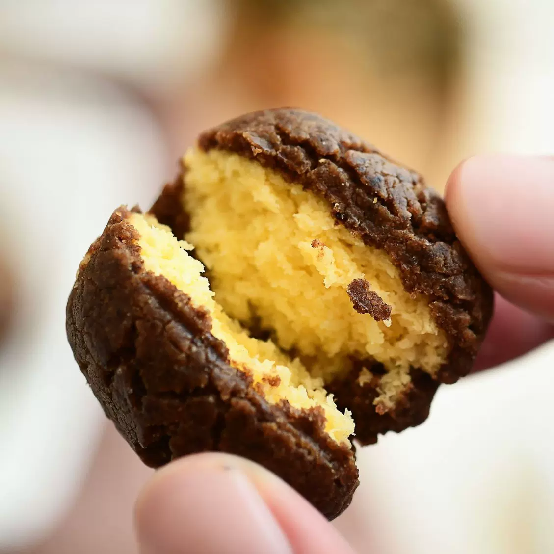 生椰拿铁酥手工黄油曲奇夹心饼干糕点网红零食品批发