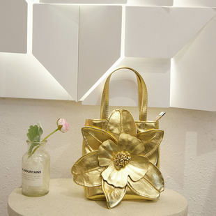 ��ʽ���w����ˮͰ���������������Ů����˻@����������С��