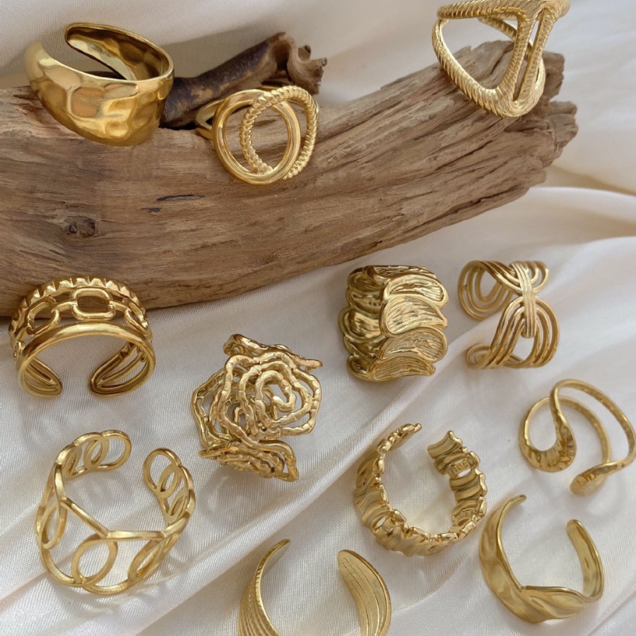 Minimalist Gold Plain Hollow Ring For Women Unique Elegant Style_voghion.com