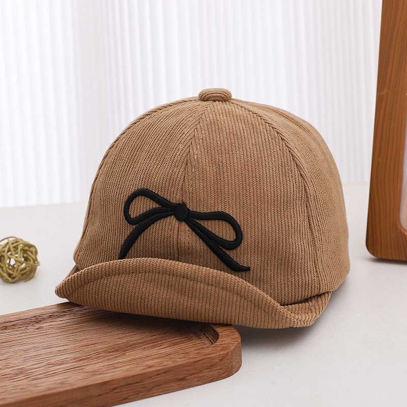 Sombreros para bebés otoño y invierno dulce arco gorra de pato gorra princesa velcro sombrero de béisbol de borde suave