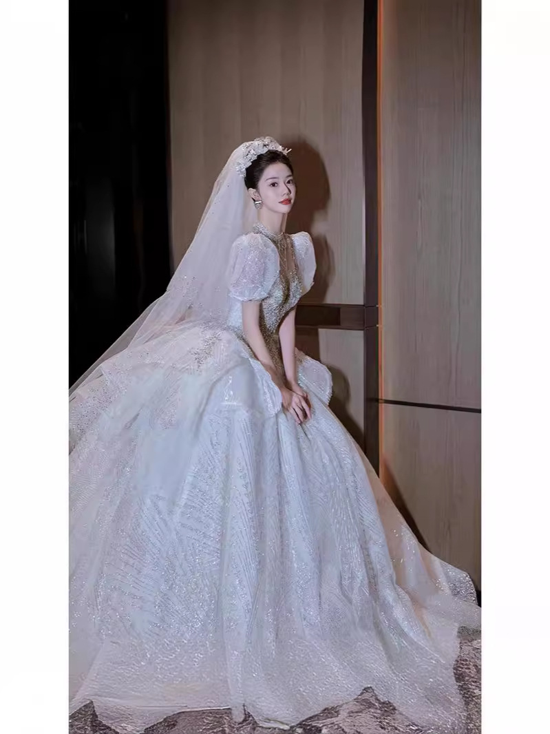 Vestido de novia francés 2026 vestido de textura alta vestido pequeño vestido de princesa de gran tamaño en fuga D111