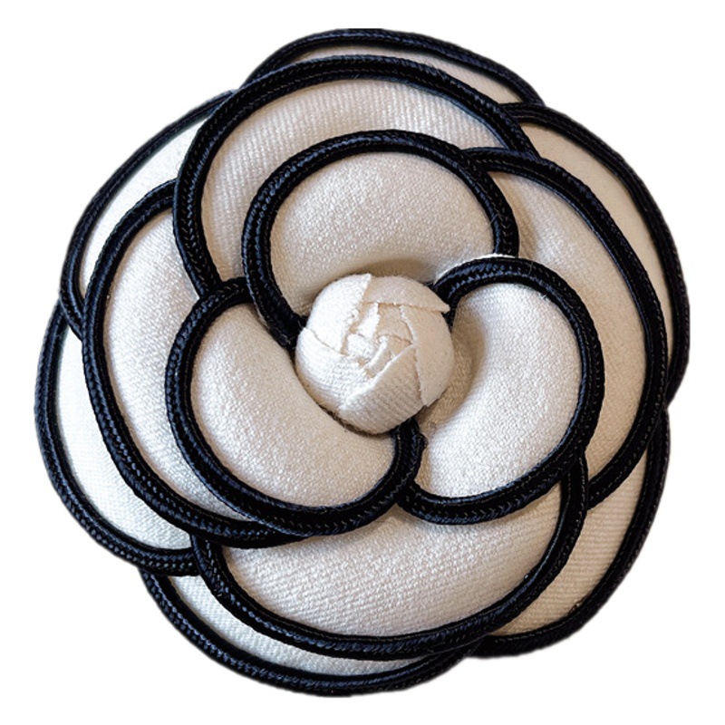Chanel estilo rhinestone Camelia broche elegante flor collar flor ramillete pin elegante Hepburn francés ropa Accesorios