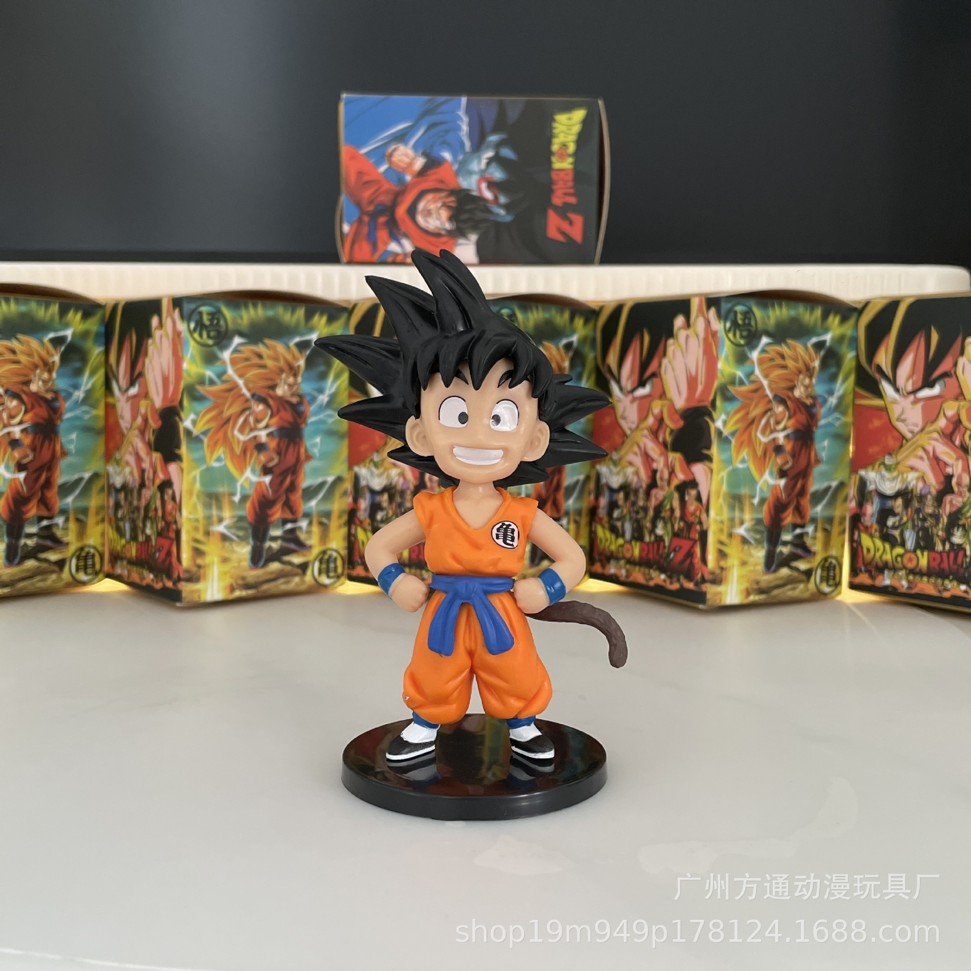 Figura de Anime Dragon Ball, caja ciega, Sun Wukong, Chichi, Vegeta, modelo de coche, juguete, adorno para pastel, venta al por mayor