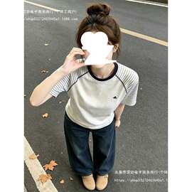 【休闲】螺纹领口 +后包 明线工艺+刺绣撞色拼接短袖恤女 实价