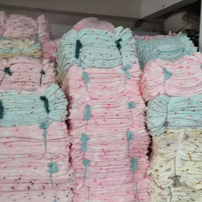 开业活动法兰绒礼品毛毯礼盒夏凉空调毯办公盖毯店庆地摊员工福利