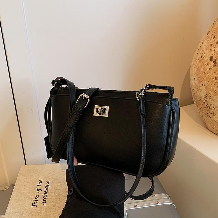 Moda coreana bolso pequeño para mujeres 2024 nuevo estilo de alta calidad bolso de hombro universal bolso de invierno nicho de diseño simple bolso de mujer