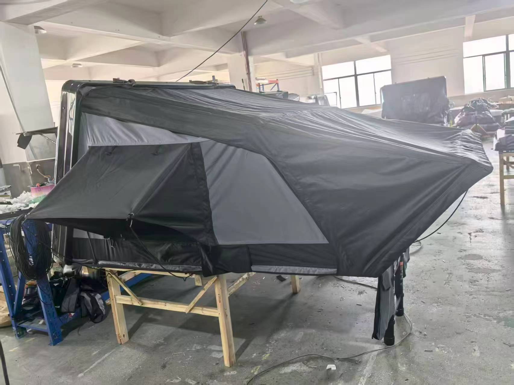 Car Roof Tent Bed, Fully Automatic, for Self-Driving Tours, Hard-Top, Outdoor Skylight, In-Car Folding Tent, for Self-Driving Trips