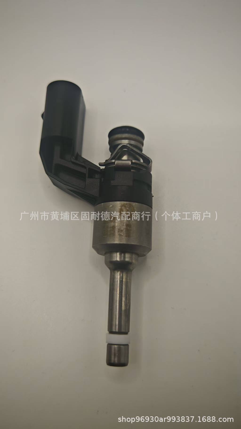 03c906036m 03C906036F Fuel Injector Is Suitable for Audi Volkswagen Sagitar Golf Skoda