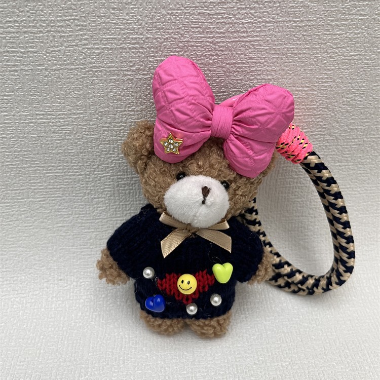 Colgante de oso de corazón femenino hecho a mano original estilo k ins, colgante de bolsa, colgante de felpa de cuerda colorida a la moda