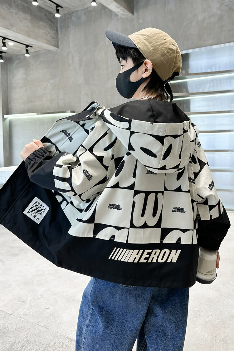 Boys' large plaid jacket 2023 Spring and Autumn new handsome hooded windbreaker, big children's explosive_voghion.com