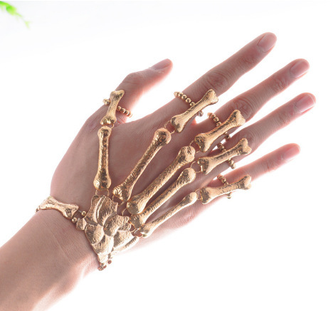 Halloween Exaggerated Metal Skull Ghost Claw Linking Finger Bracelet Wholesale Jewelry Nihaojewelry display picture 6