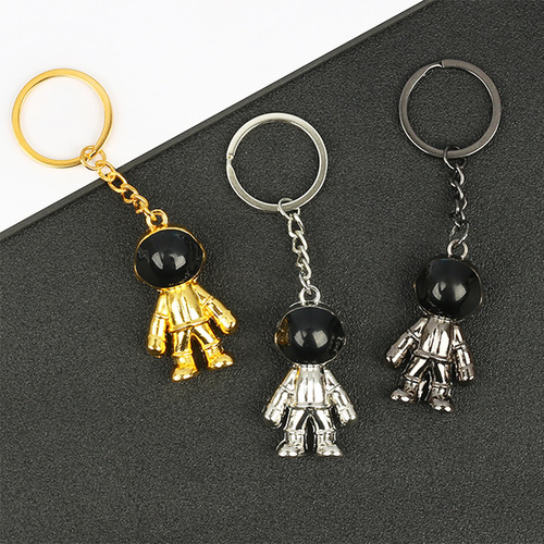 Wholesale cross-border small gifts cartoon astronaut key chain car bag pendant metal astronaut key chain
