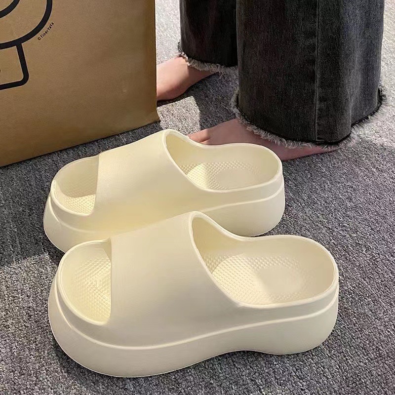 Nueva plataforma de verano aumento de la altura zapatillas en stock Comercio exterior Tailandia zapatos Celebridad de Internet transfronteriza mismo estilo zapatillas de tacón alto para mujer 2023