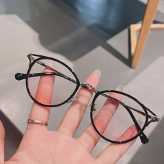 個性的なファッション学生の個性的なファッションの横崗眼鏡フレームの丸い枠の文芸の復古の平光鏡の眼鏡フレームの22007