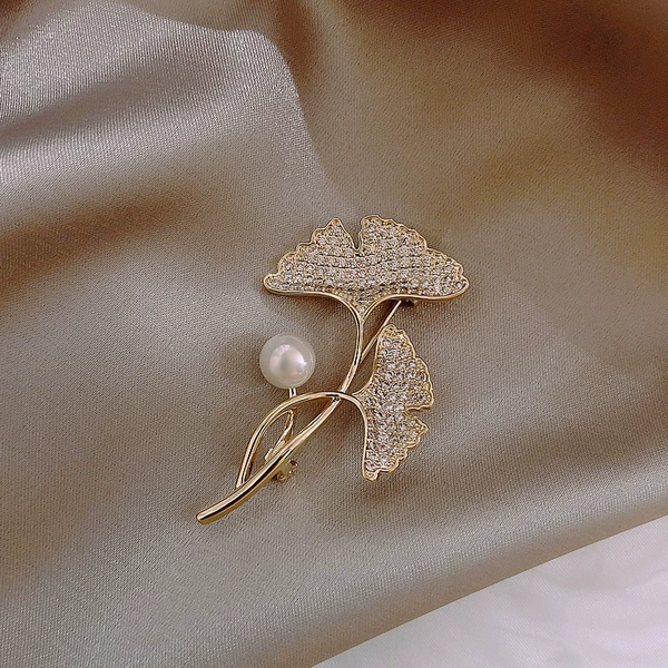 16#brooch-ginkgo leaves