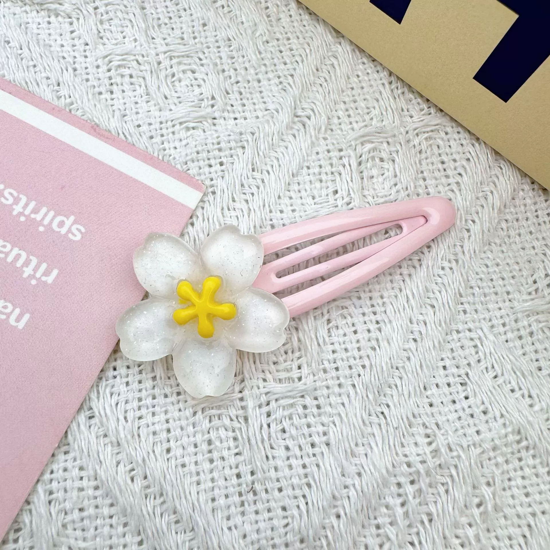 Заколка для волос Jelly Cherry Blossom, смоляная боковая клипса, 6 см, пастельные цвета