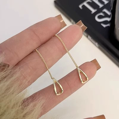 Серебряная игла, серьги, короткая цепочка с кисточками, серебро 925 образец, оптом, стиль легкой роскоши