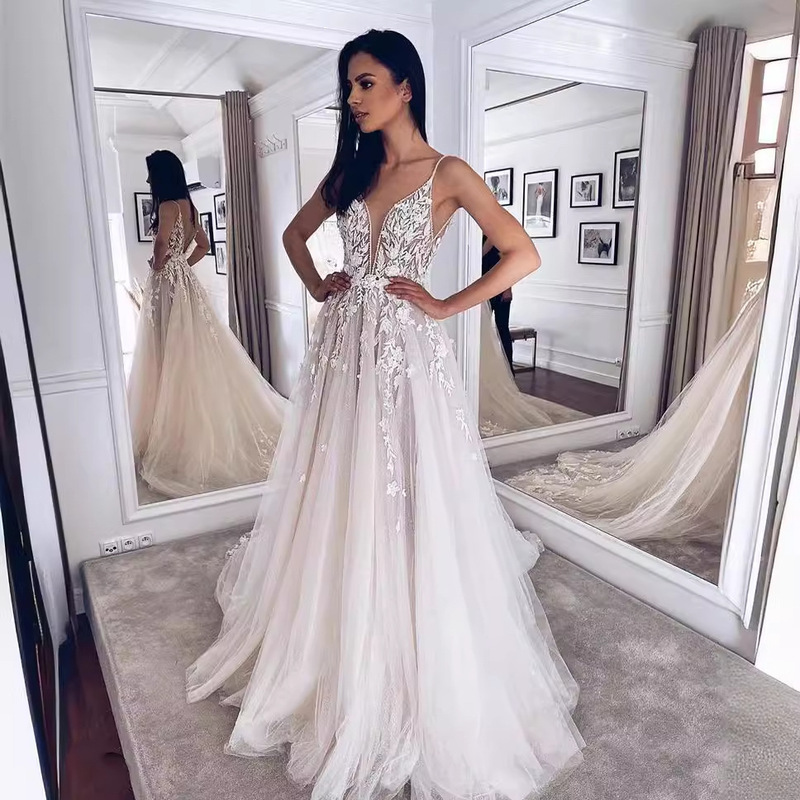 Amazon Cross-Border European and American Style Lace Light Wedding Dress, Fashionable and Sexy, Strapless Mermaid Slim-Fit Evening Gown