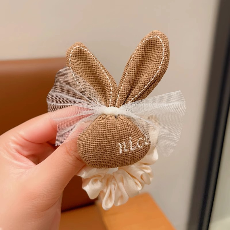 6 # Q30 다크 브라운 토끼
