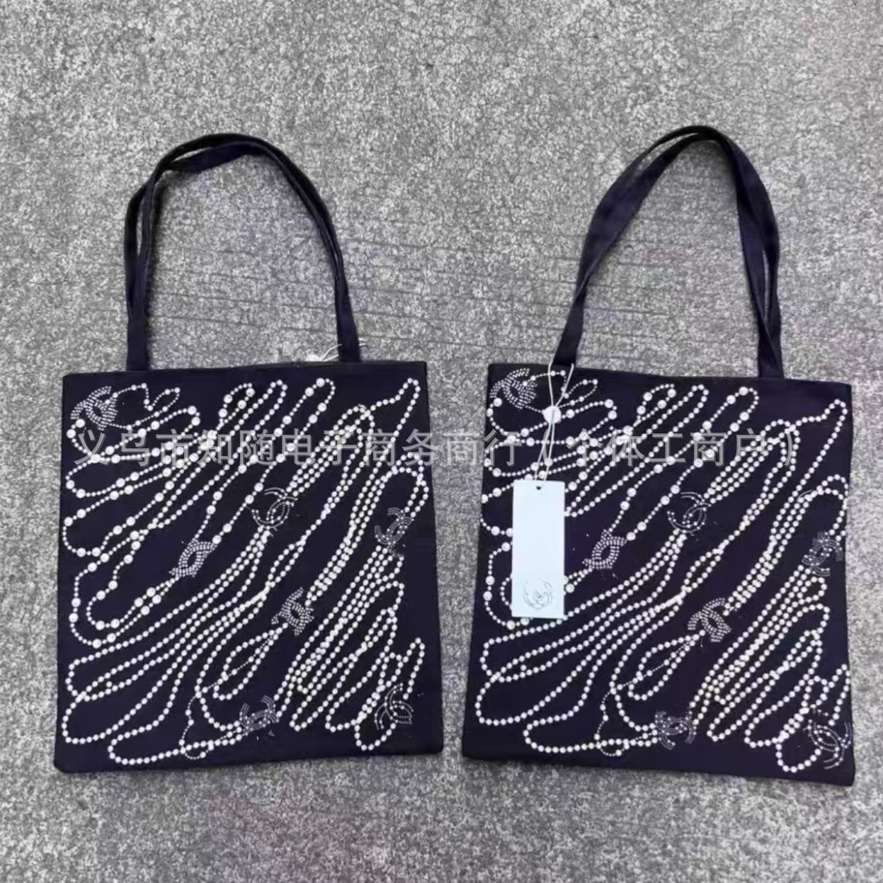 跨境外单uniform手提帆布包珍珠链条图案立体印花设计高级购物袋