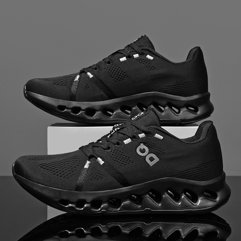 Zapatos de hombre 2024 verano nuevos zapatos de tejido ligero transpirable moda casual zapatos deportivos de correr zapatos de malla de coco zapatos de moda