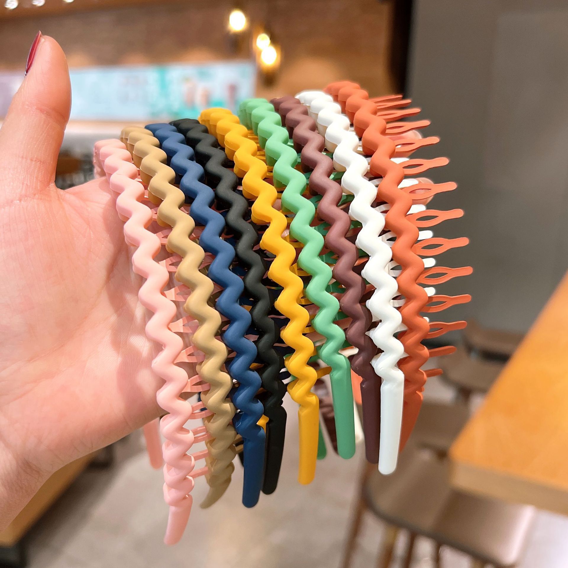 2023 nuevo estilo de pelo vinculante diadema lavado de cara diadema hembra especial antideslizante dentado cabello roto horquilla de verano Internet celebridad tocado