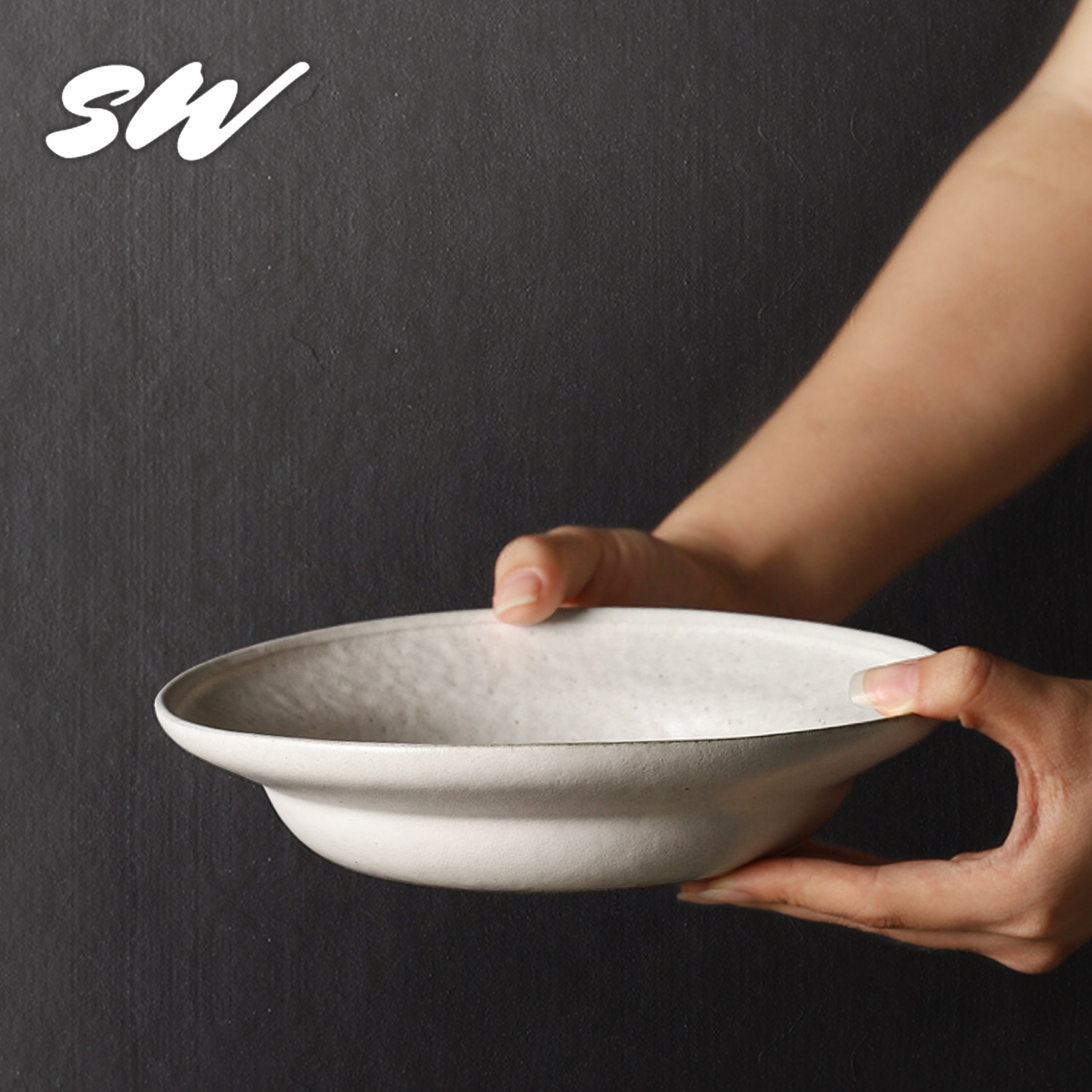 Sanwu 일본 복고풍 세라믹 깊은 접시 차가운 요리 접시 원형 접시 수제 샐러드 접시 가정용 접시 접시 맞춤형 레스토랑 식기