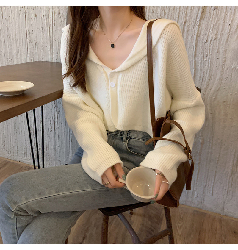 【中国直邮】茵如澜 新款秋冬chic上衣温柔甜辣毛衣针织衫 卡其色