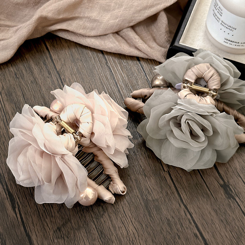 Gentle Flower Imitation Bead Clip for Women, High-End 2025 New Shark Clip for Hair on the Back of the Head, Super Fairy Hair Clip Hair Accessories