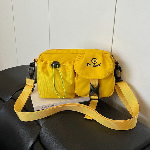 Sports shoulder bag