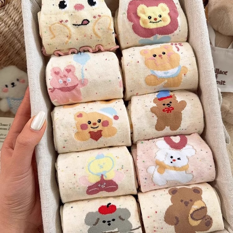 ถุงเท้าแบบสวมหัว ลายขอบดอกสองชั้น สไตล์ญี่ปุ่น น่ารัก มีเอกลักษณ์เฉพาะตัว ถุงเท้าข้อยาวสไตล์นักศึกษา ถุงเท้าลายการ์ตูนรูปหมีน้อย