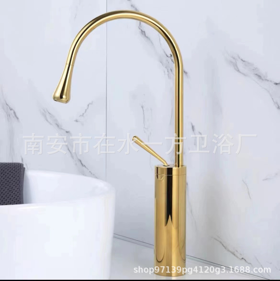 Cuenca de oro de cobre gota de agua caliente y fría grifo lavabo baño Baño negro grifo giratorio