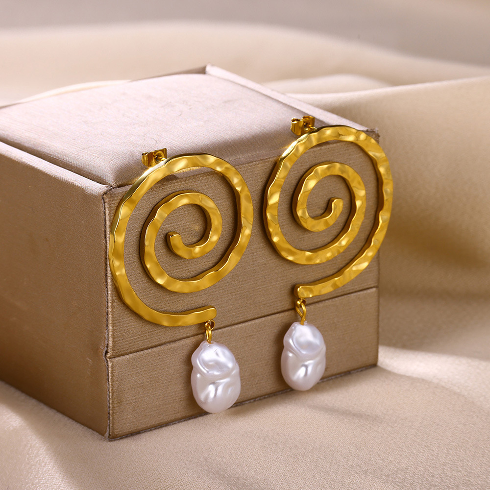 13g Weight 0.03µm-0.05µm Gold Plating Thickness PVD Coated Gold Plating Process 304 Stainless Steel Ear Needle Material Real Gold Plated Plating Material Stone-Free Inlay Material Ear Studs Classification 18K Gold Plating Color 1 Pair Quantity Daily Occasion 304 Stainless Steel Material Shamrock, Flower Pattern Women's Gender Vintage Style Style Waterproof Non Tarnish Craft PVD Coated Real Gold Plated 18K Gold Shamrock Flower 304 Stainless Steel Vintage Style Waterproof Non Tarnish Ear Studs 31