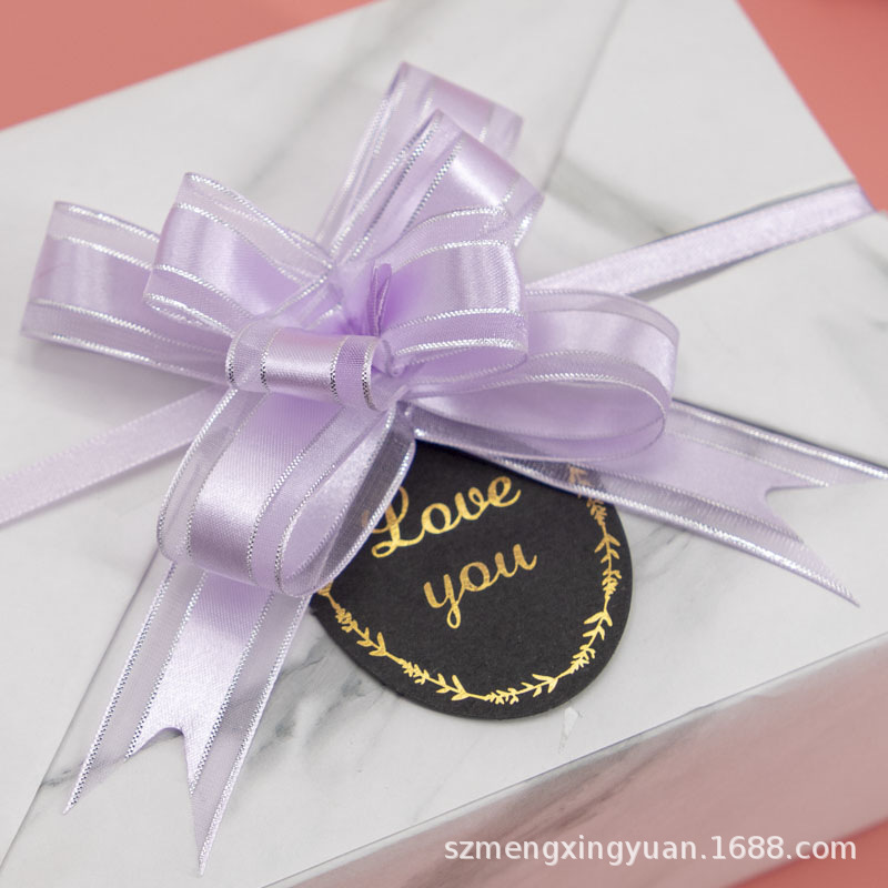 Festival de cumpleaños de alto aspecto caja de regalo embalaje de regalo decoración de flores fuegos artificiales cinta de flores tirada a mano nudo de mariposa