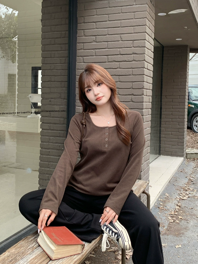 Multi-color soft and waxy double-sided German velvet large U-neck top for women with slightly chubby mm in spring plus size women's knitted bottoming shirt 63567