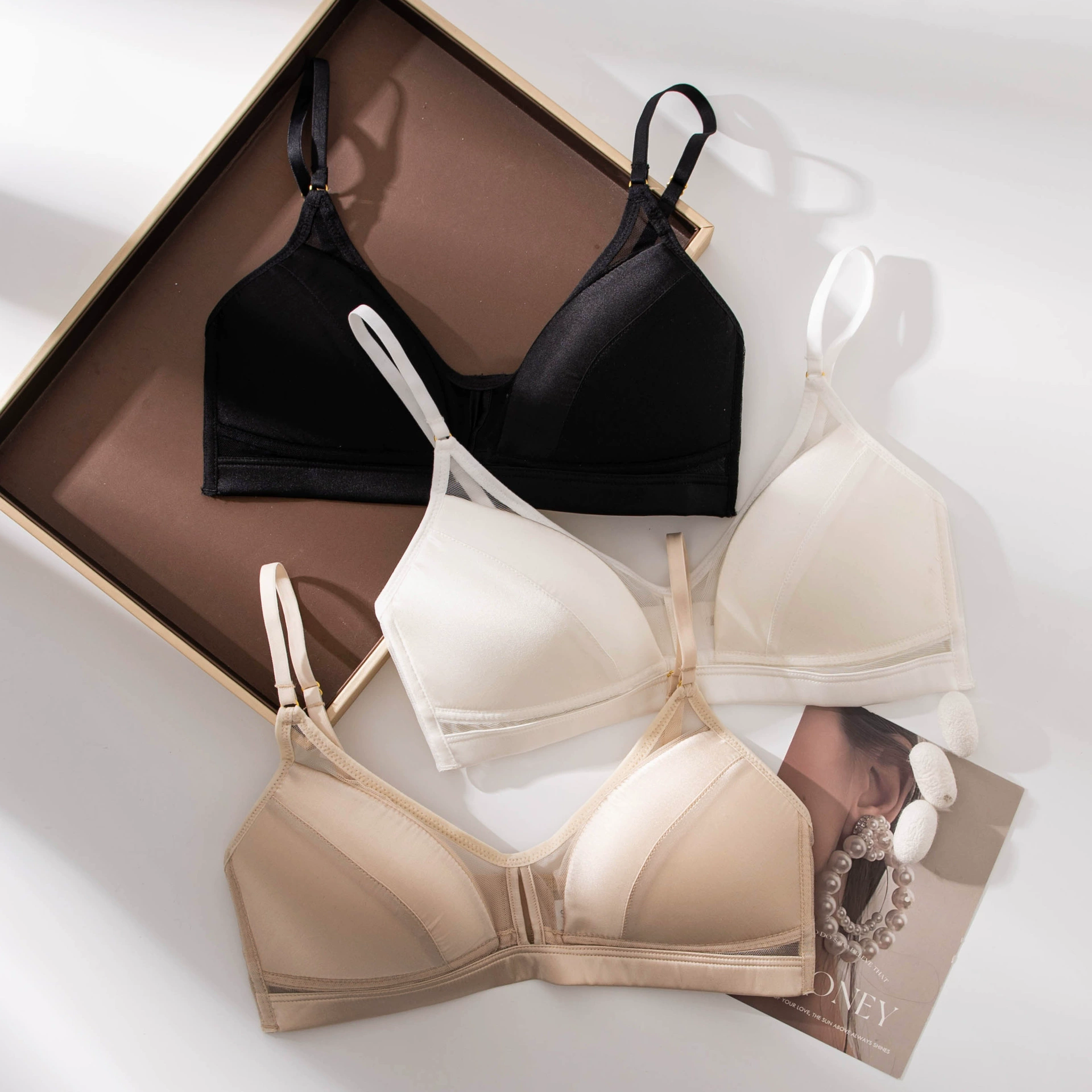 Silk sexy comfortable underwear, retro thin breathable colored wireless bra