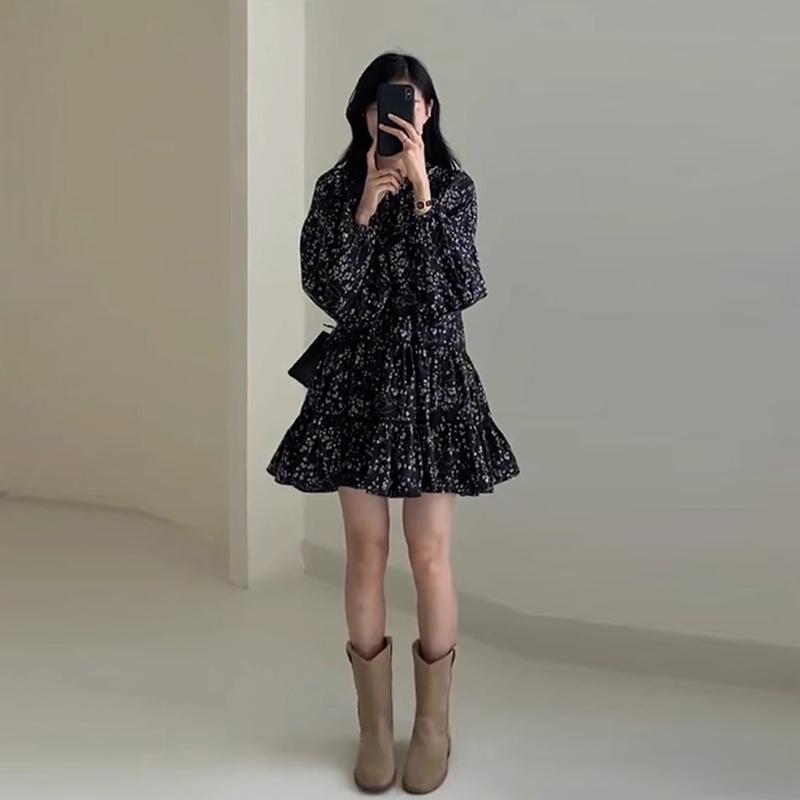 黑色碎花雪纺沙滩连衣裙子女春装2025年新款开春季气质穿搭一整套|undefined