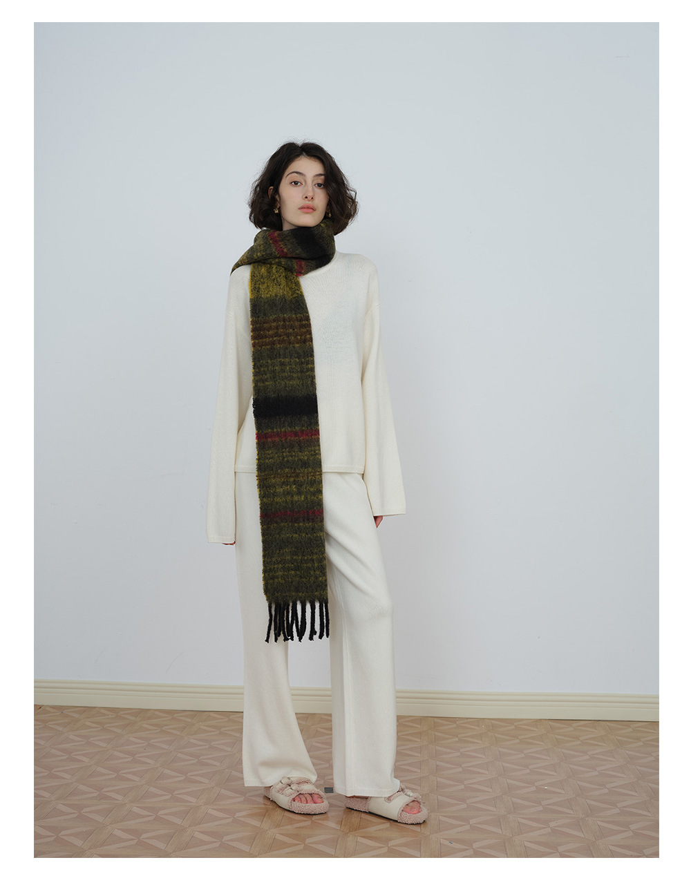 Der 2023 neue Saturn-Streifen aus Wollmischung des britischen Designers für den warmen Herbst- und Winterschal für Damen_voghion.com