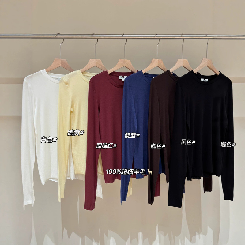 Merino wool crew neck long-sleeve base shirt for women, slim fit, versatile for commuting, available in multiple colors